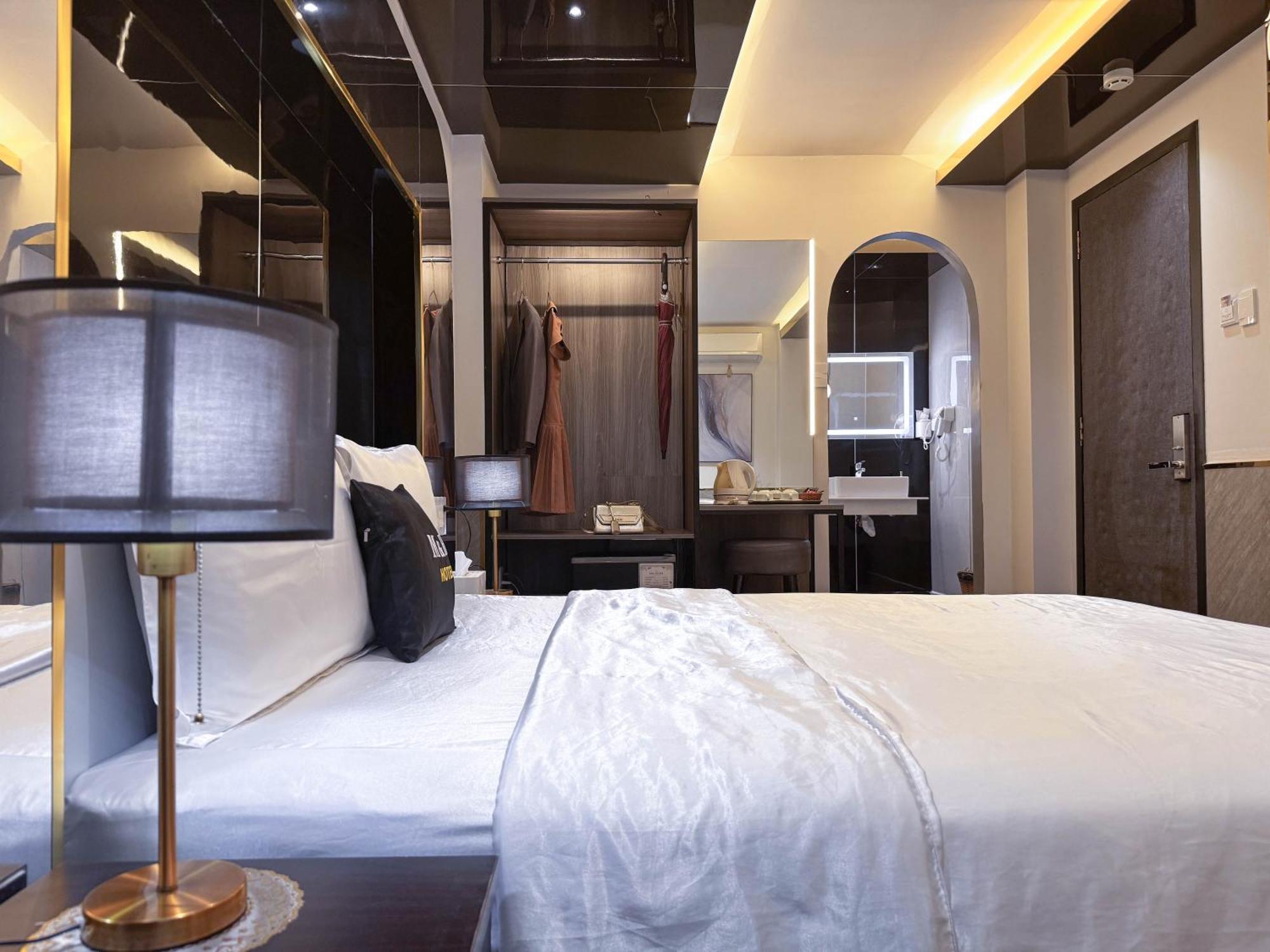 M&H Hotel Ho Chi Minh-staden Exteriör bild