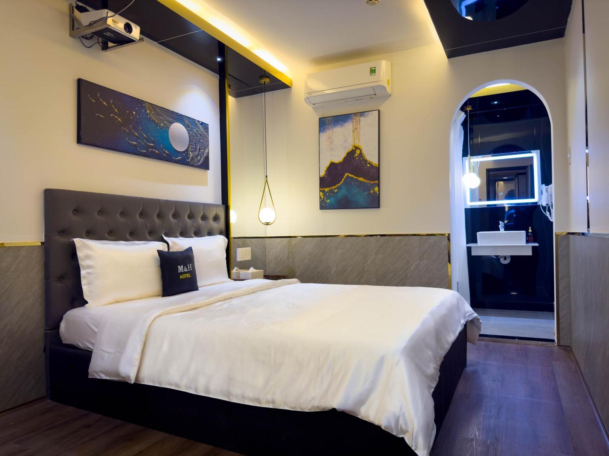 M&H Hotel Ho Chi Minh-staden Exteriör bild