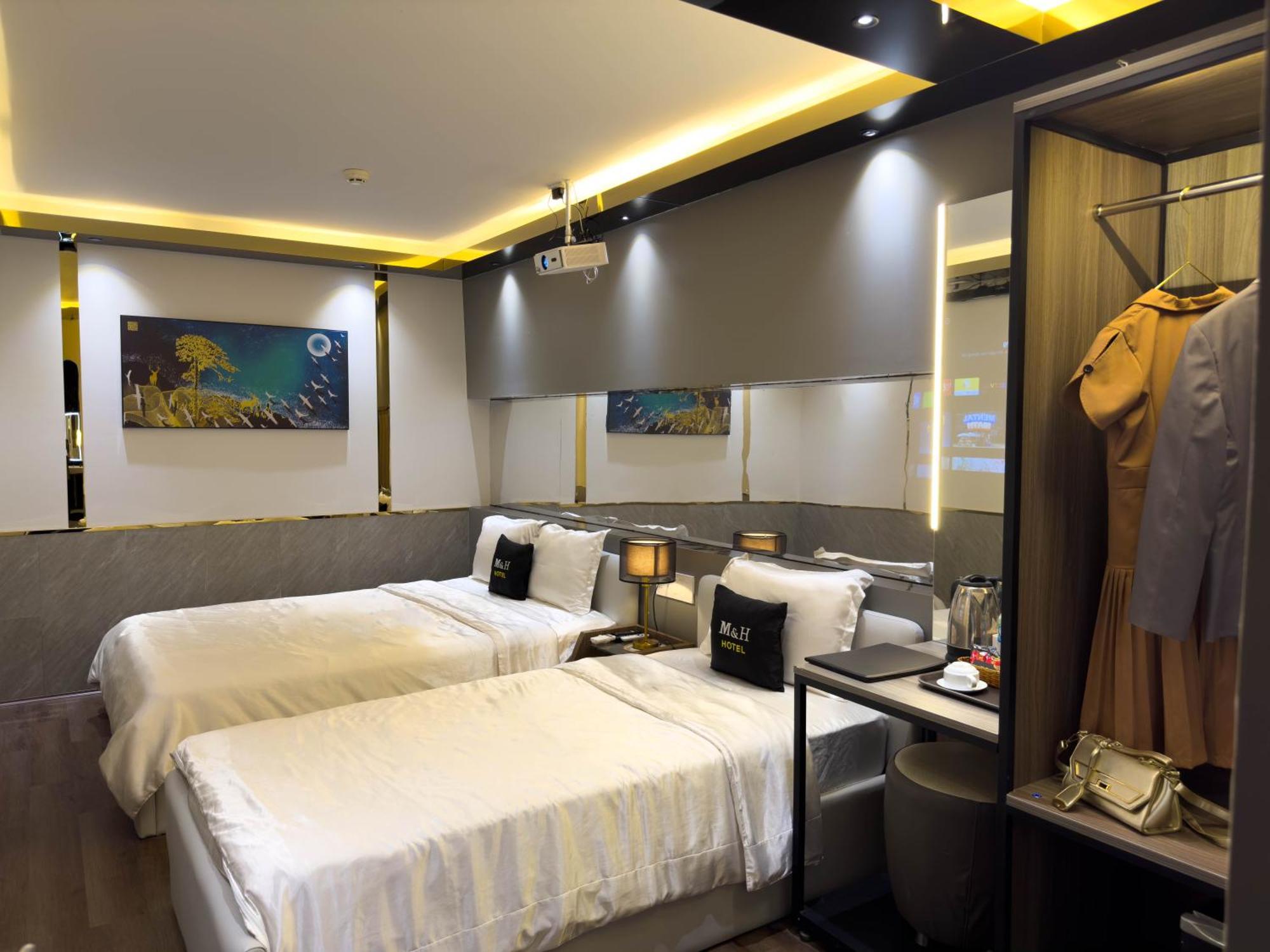 M&H Hotel Ho Chi Minh-staden Exteriör bild
